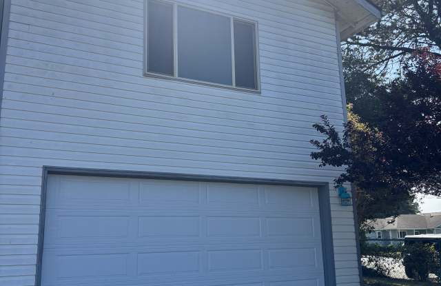 17305 Blueberry Drive Gallery 1