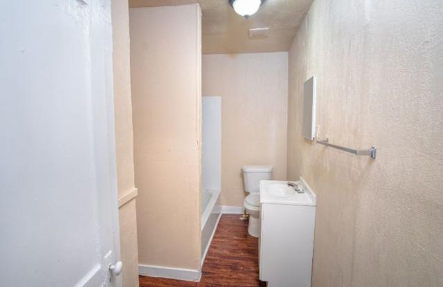 Happy and Convenient Home Near Downtown photos photos