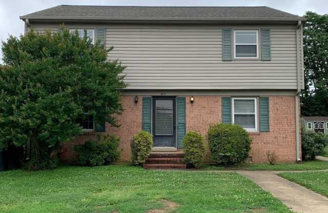 300 CLAIBORNE AVENUE photos photos