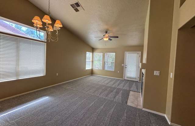 HOME FOR RENT IN SUN RIVER Gallery 3