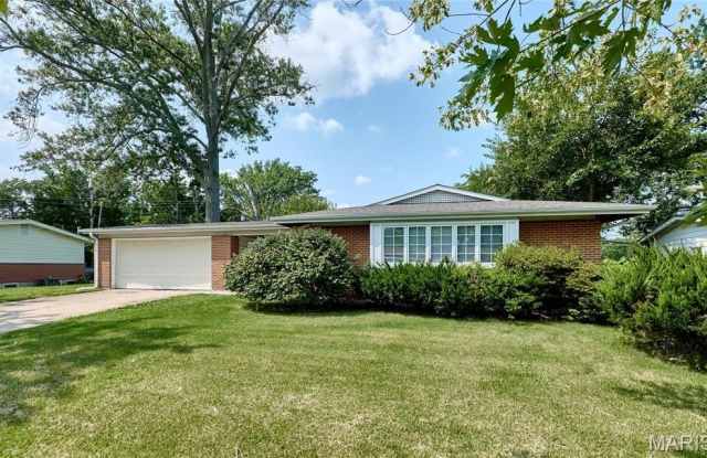 1495 Tremont Drive Gallery 3