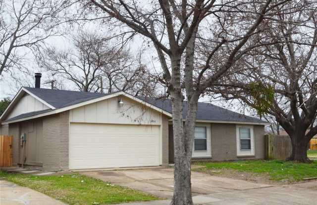 3400 Chesapeake Drive - 3400 Chesapeake Drive, Arlington, TX 76014
