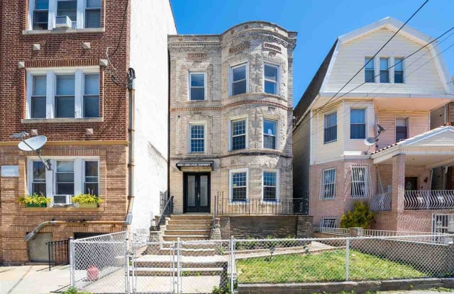 22 50TH ST - 22 50th Street, Hudson County, NJ 07086