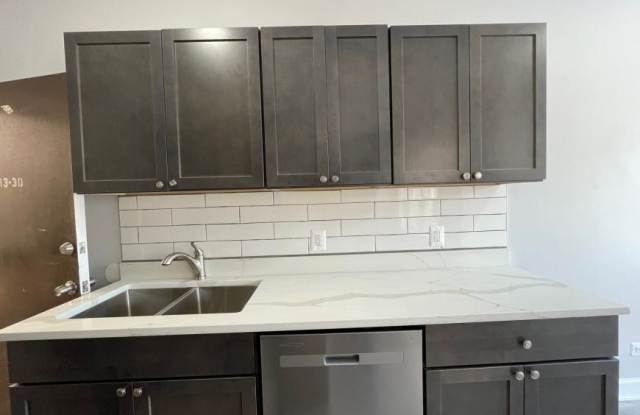 4511 North Malden photos photos