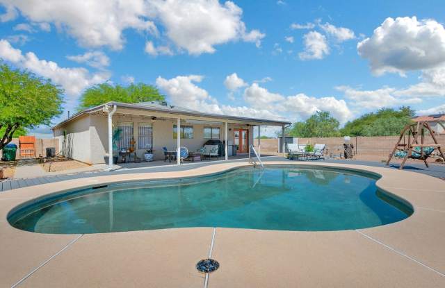 Private Pool Oasis  in southwest Tucson's coveted Star Valley! photos photos