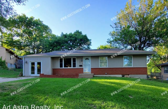 5106 NE 39th St - 5106 Northeast 39th Street, Kansas City, MO 64117