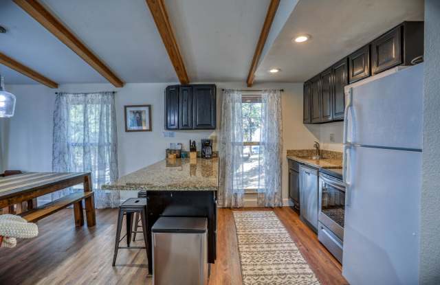 26 North Debonaire Court photos photos