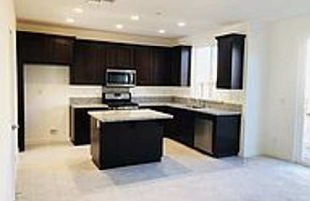 1329 Oakbriar Circle Gallery 2