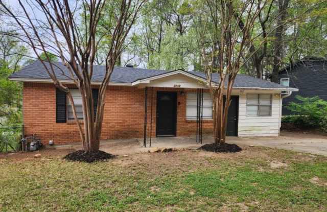 Welcome home to 3112 Potter, updated, for rent *Move in Special - $0 Deposit option* - Please read the full description* photos photos