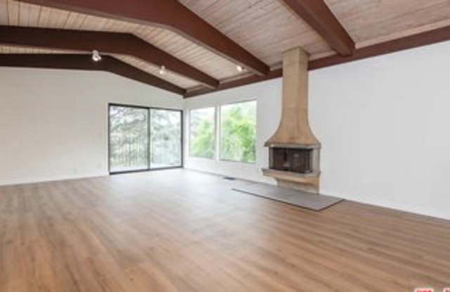 2819 Pacific View Trail Gallery 3