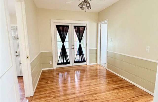 828 North Pass Avenue photos photos