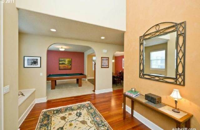 4654 NW Dresden Pl Gallery 2