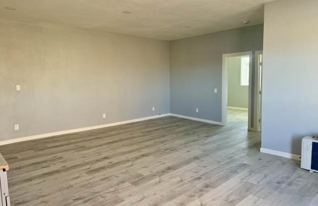 2405 Monterey Unit#2 Avenue Gallery 4