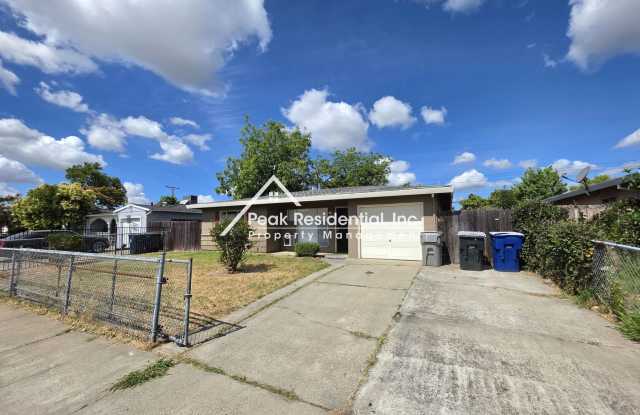 A Charming 3bd/1ba Fruitridge Manor Area Home with Garage photos photos A Charming 3bd/1ba Fruitridge Manor Area Home with Garage photos photos