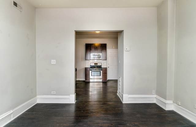 1304 W Ohio - 1R Gallery 4