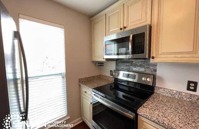 18795 Vineyard Point Lane Gallery 2