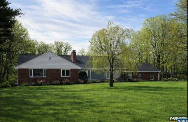 391 Forest Road photos photos