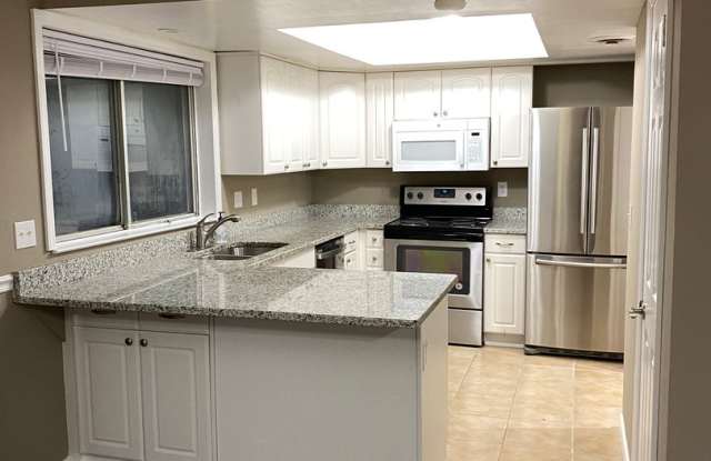 Nice 3BR Condo in Huntington Ridge photos photos