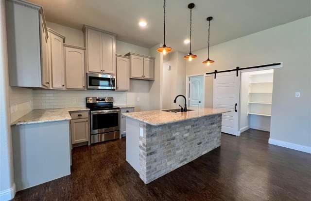 4010 Bridle Path Lane Gallery 4