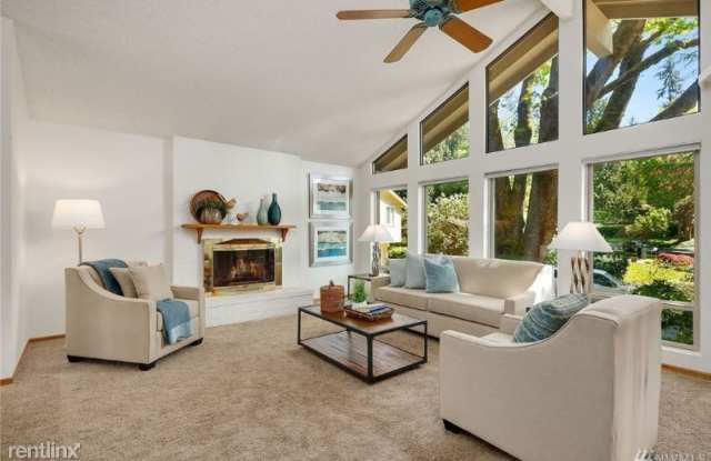 4442 109th Pl NE Gallery 2