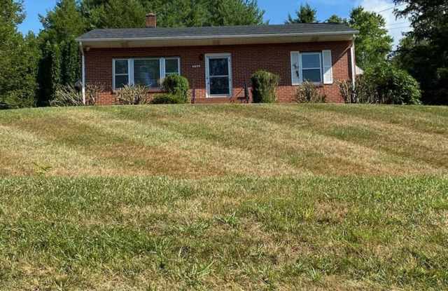 2-Possibly 3 Bedroom completly remodeled home in Clearbrook photos photos