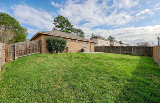 14087 Running Bear Dr, Willis TX 77378 photos photos