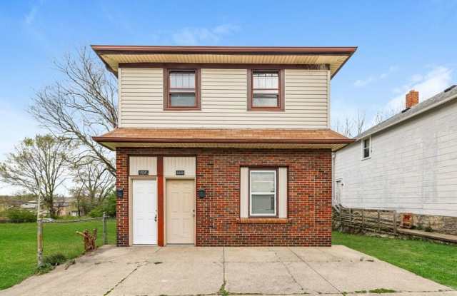 1530 1/2 W High Street photos photos