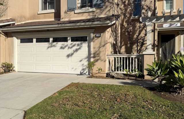 Spacious Canterbury Townhome close to all Gallery 3