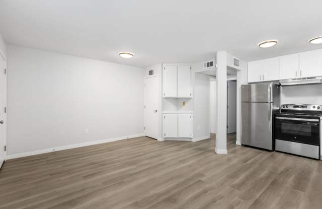 CITY HEIGHTS LOVELY RENOVATED ONE BEDROOM DOWNSTAIRS. Gallery 2