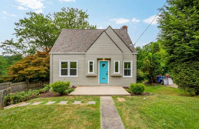 AVAILABLE AUG 1ST!! BEAUTIFUL 2-BEDROOM IN PENN HILLS! photos photos