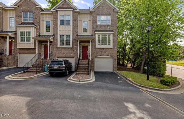 1300 Cameron View Court Gallery 2