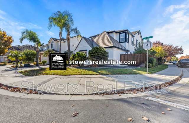 1570 Eastlake Cir - 1570 Eastlake Circle, Tracy, CA 95304