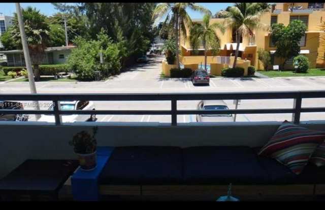 1080 94th St photos photos