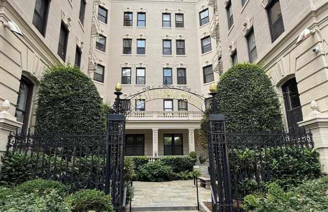 2153 CALIFORNIA STREET NW photos photos