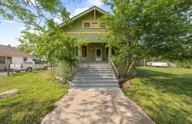 433 Davilla Street photos photos