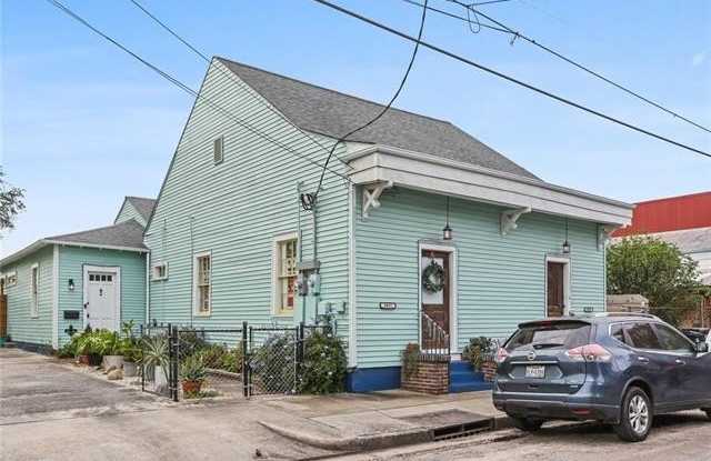 3032 ROYAL Street - 3032 Royal Street, New Orleans, LA 70117