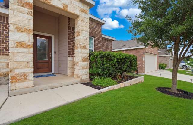 Spacious 3-Bedroom Home with Office in Desirable Comal ISD Gallery 4