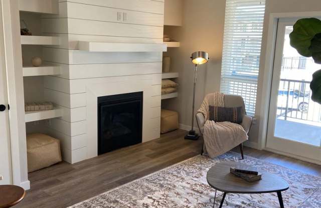 Contemporary 4 Bedroom, 3 Bath Townhome with 2-Car Garage! Gallery 3