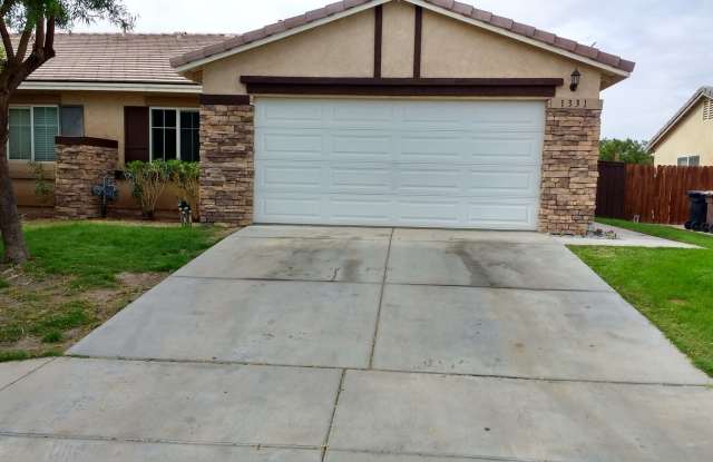 Home for Rent on 8-1-2025 photos photos
