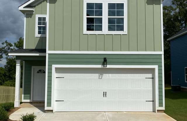 Like-new 4 bed/2.5 bath home for lease near Fort Gordon, with luxury finishes! photos photos