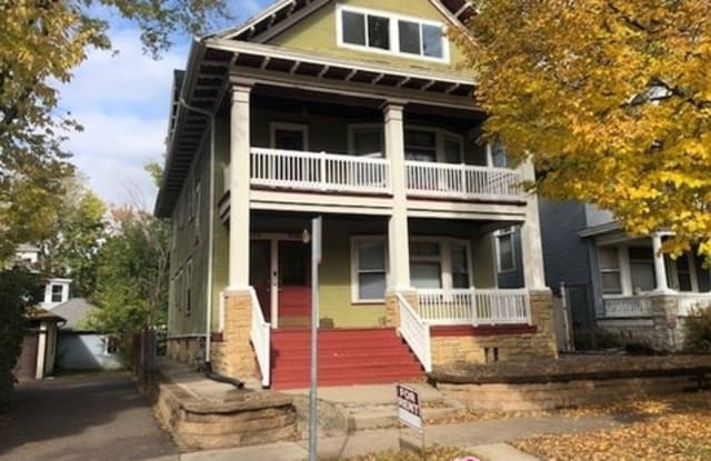 1085 Hague Avenue - 1085 Hague Avenue, St. Paul, MN 55104