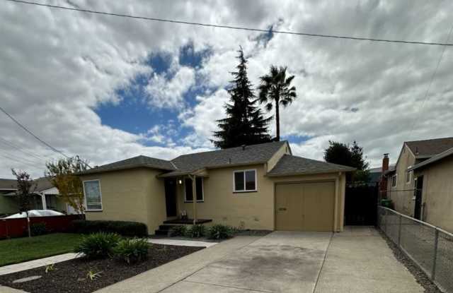 Nor Cal Realty, Inc - 2 bedroom 1 bath house with 1 car garage photos photos