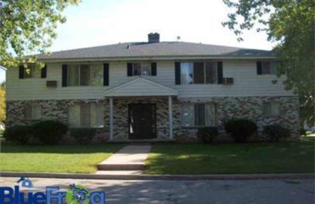 348 East Marquette Street - 7 photos photos
