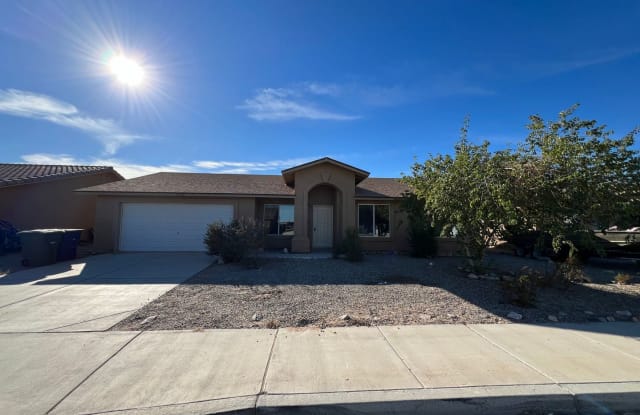 7925 E. 42nd Pl. - 7925 East 42nd Place, Yuma, AZ 85365