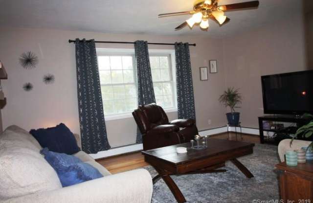 1584 Mount Vernon Road Gallery 3