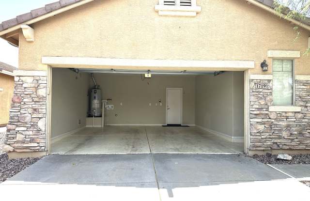 1719 West Owens Way Gallery 2