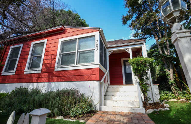 703 Manzanita Avenue photos photos