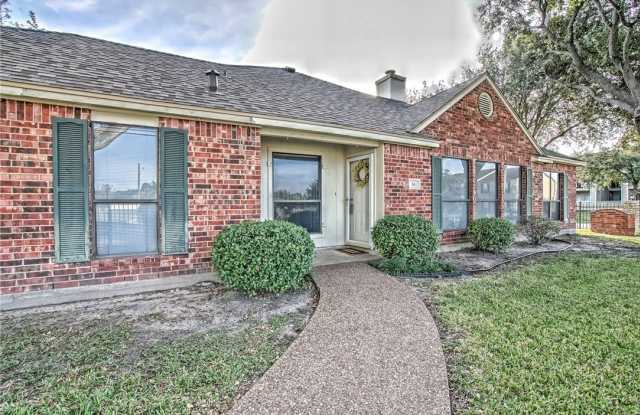 4022 Wood River Drive photos photos
