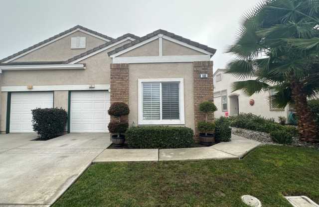 Gorgeous 2 Bed, 2 Bath Duet in Summerset II 55+ Community photos photos