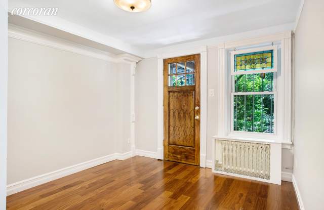 234 Saint Johns Place Gallery 4
